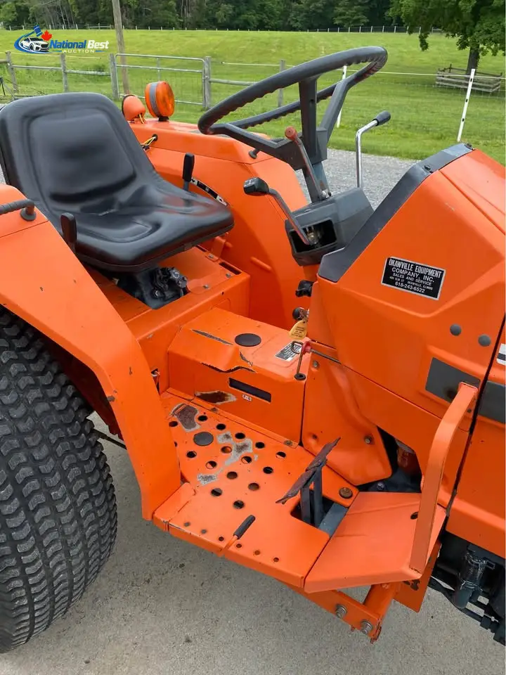 1992 Kubota L2250 photo 5