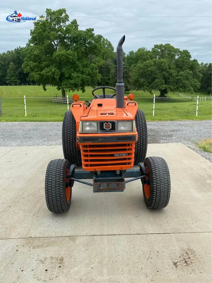 1992 Kubota L2250 photo 4
