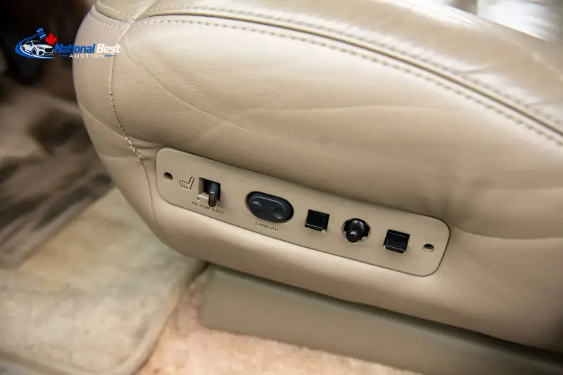 1999 Chevrolet Tahoe LT photo 11