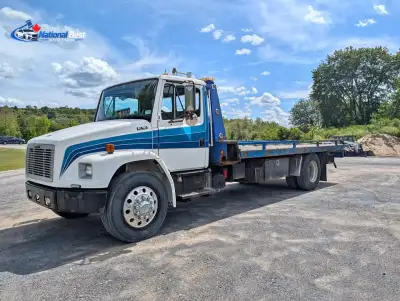 2004 Freightliner FL70